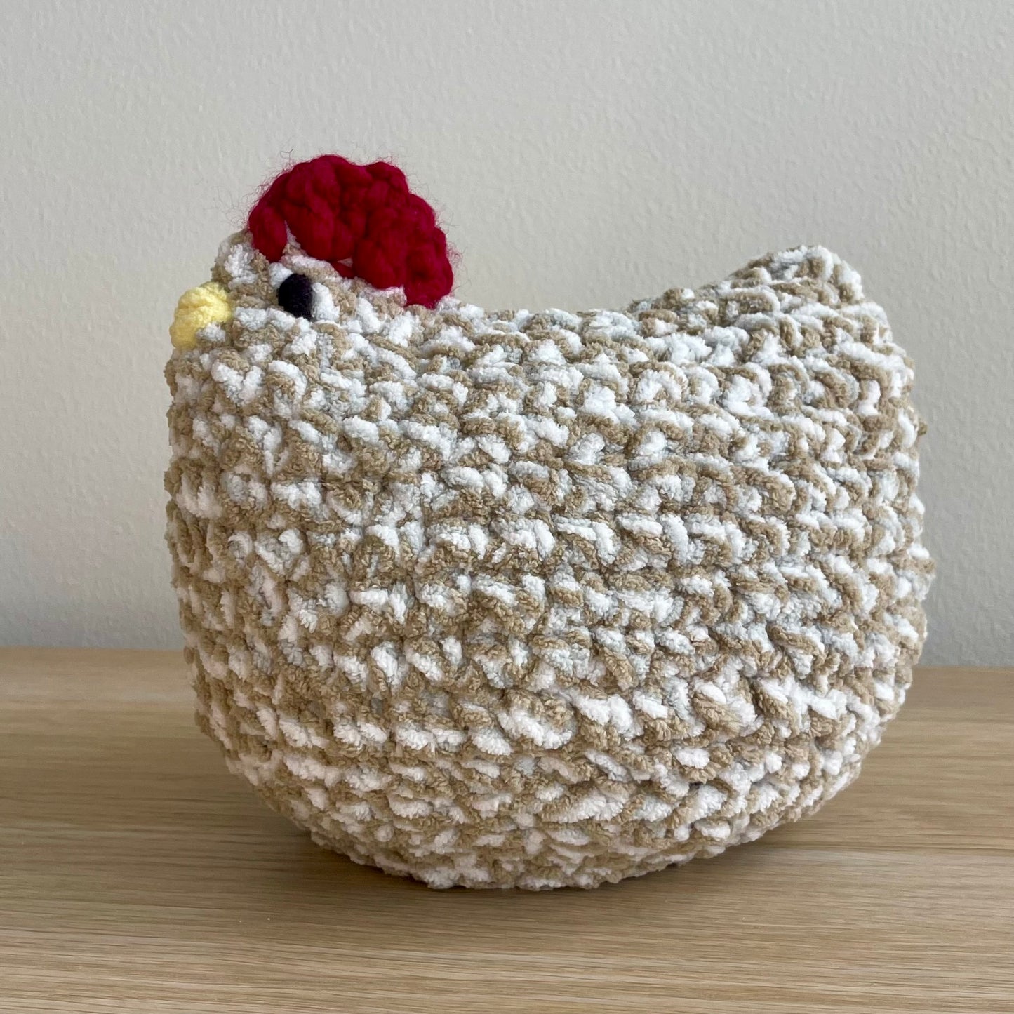 Mama Chicken + Baby/egg