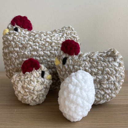 Mama Chicken + Baby/egg