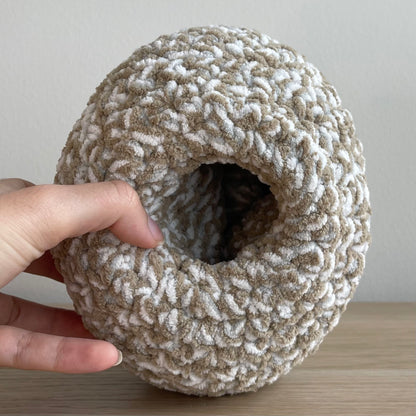 Mama Chicken + Baby/egg