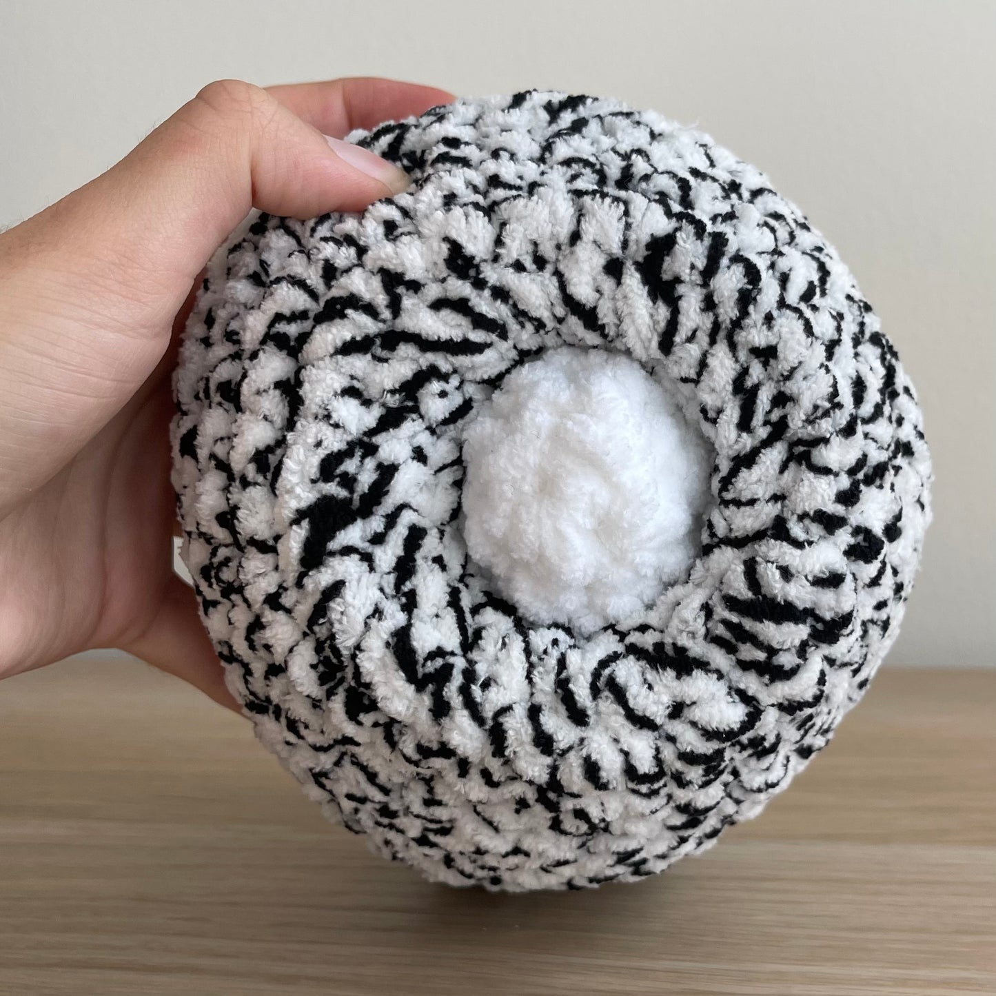 Mama Chicken + Baby/egg