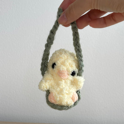 Swinging Chick